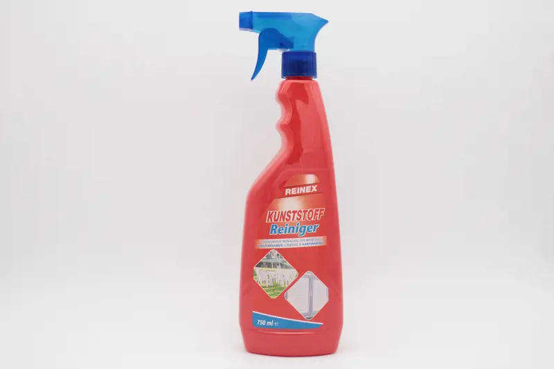 Kunststoff Reiniger 750 ml mit Sprühpistole